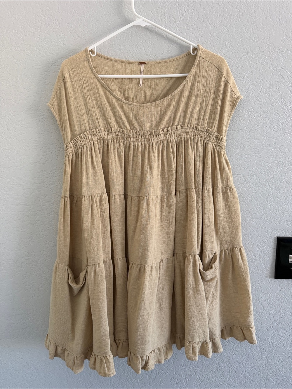 FREE PEOPLE Casual Tiered Pocket Tunic - Beige Dress